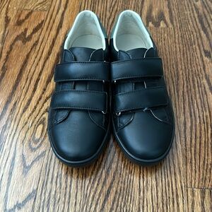 Gucci kids shoes never worn black